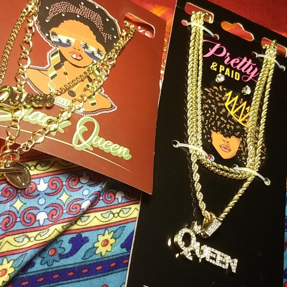 Necklace / earring set QUEEN 💍💄📿💎👠🥿👝🛍👙